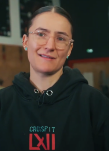 Yasmine, adhérente au club.